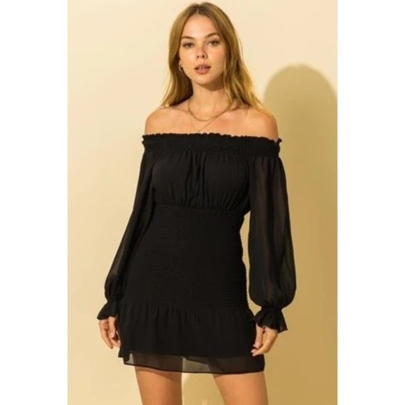 HYFVE Dresses & Skirts - Hyfve off the shoulder balloon sleeve woven mini dress, size small, coral